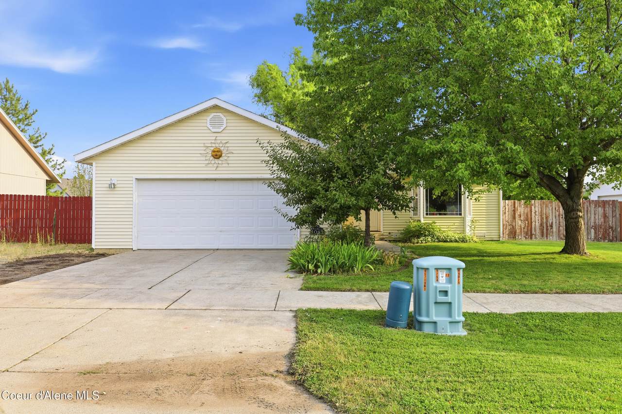 1053 Heron Ave - Photo 1