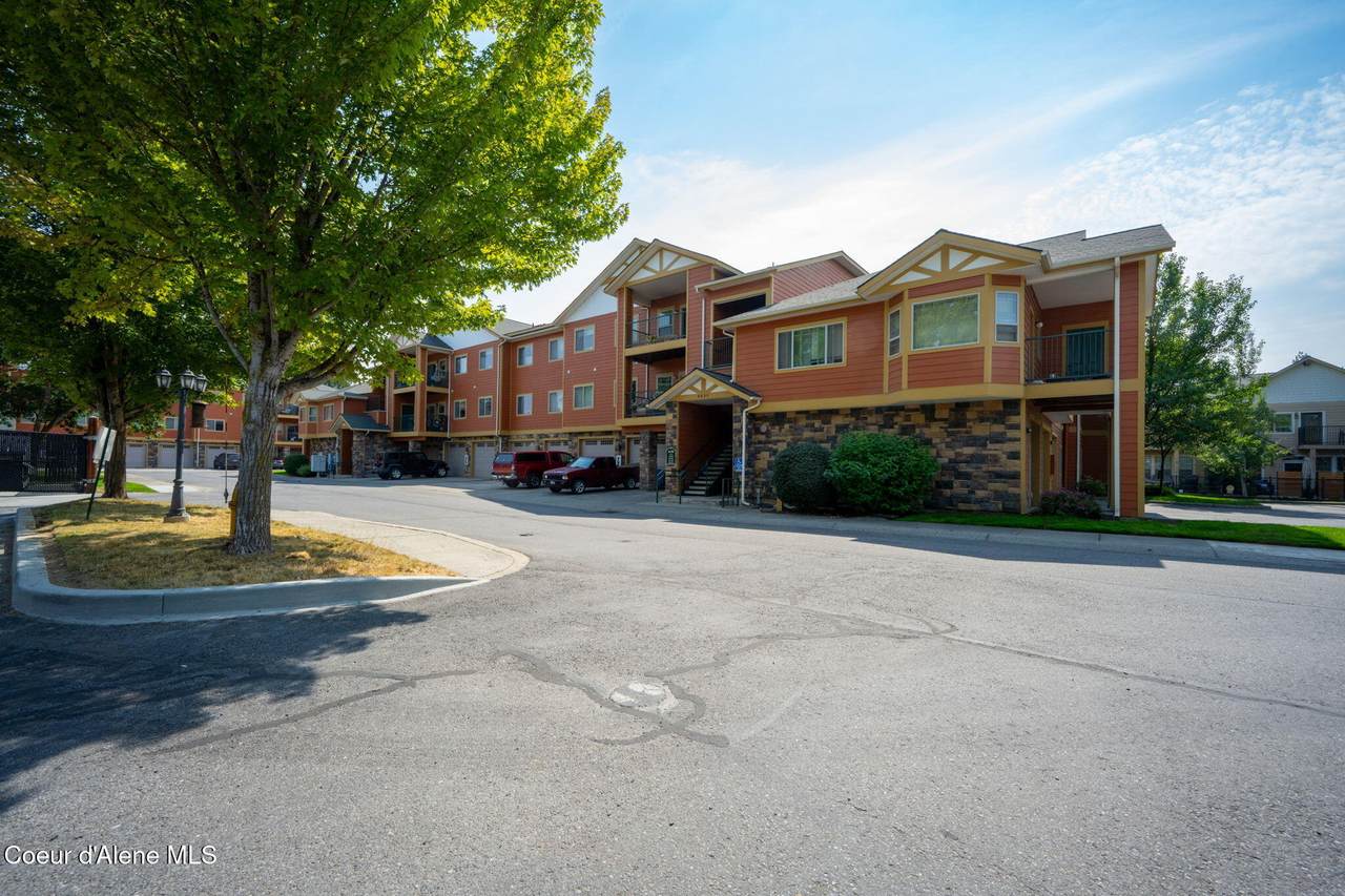 6630 Spurwing Loop - Photo 1