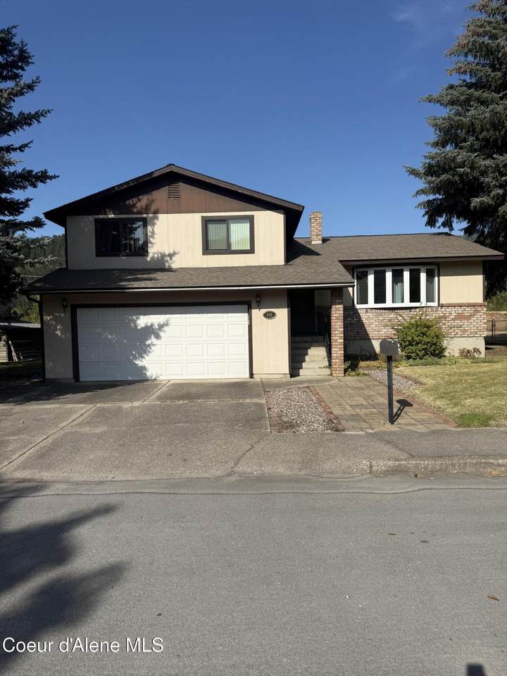 409 Emerald Dr - Photo 1
