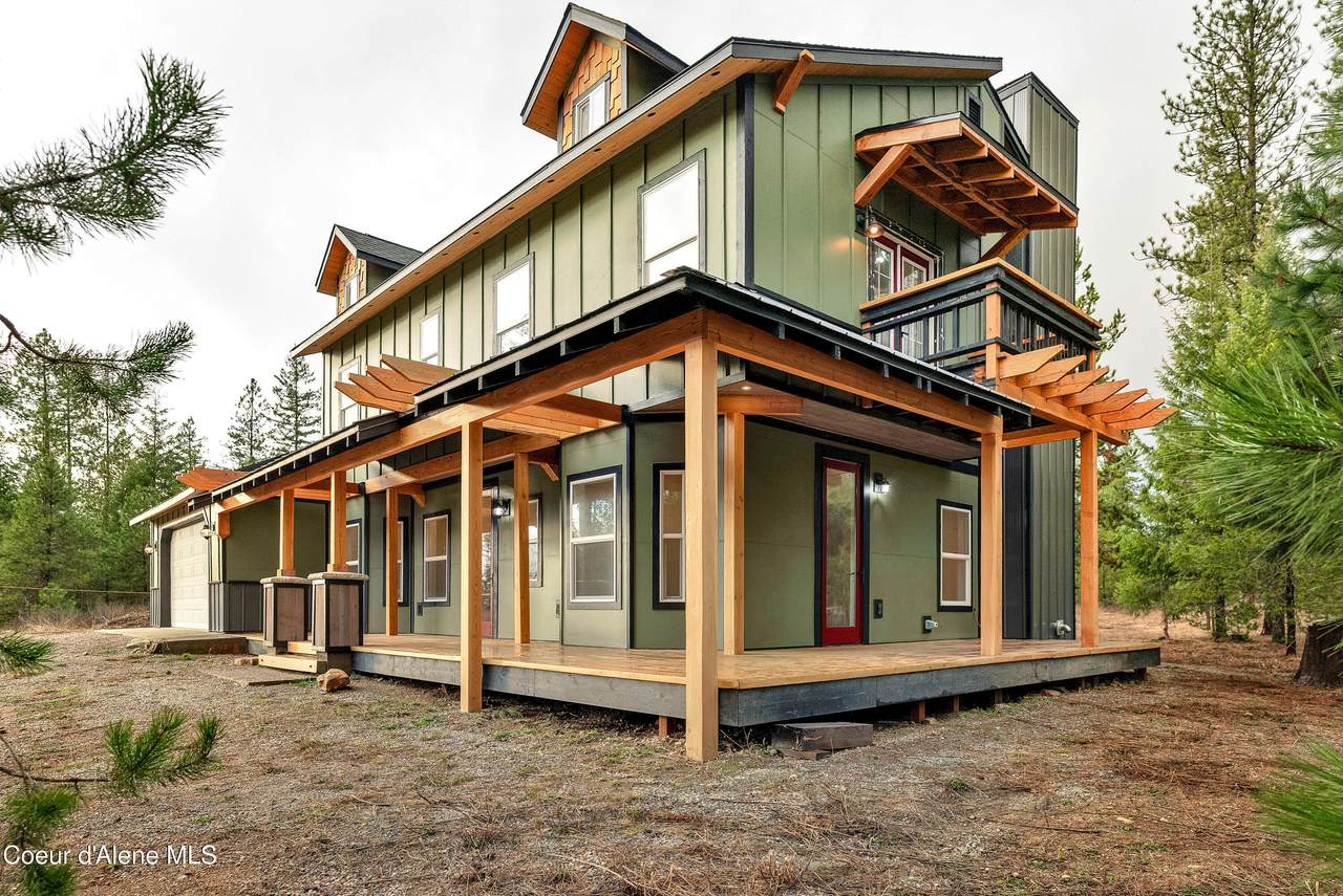 81 Angelina - Photo 1