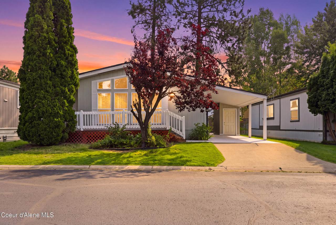 4882 Cougar Cir - Photo 1