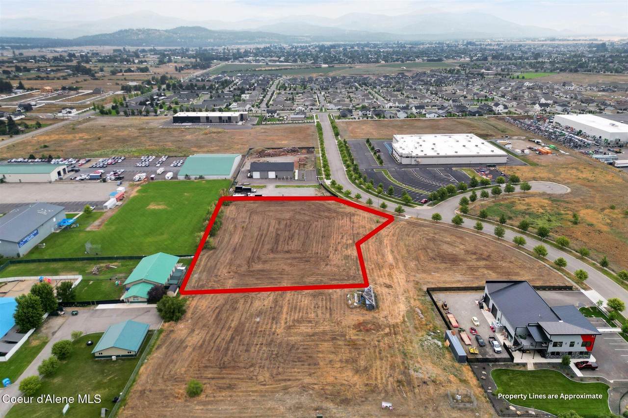 1087 Lean St - Photo 1