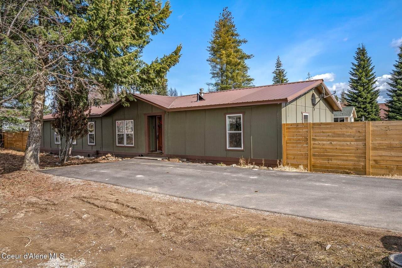 662 Roberson Way - Photo 1