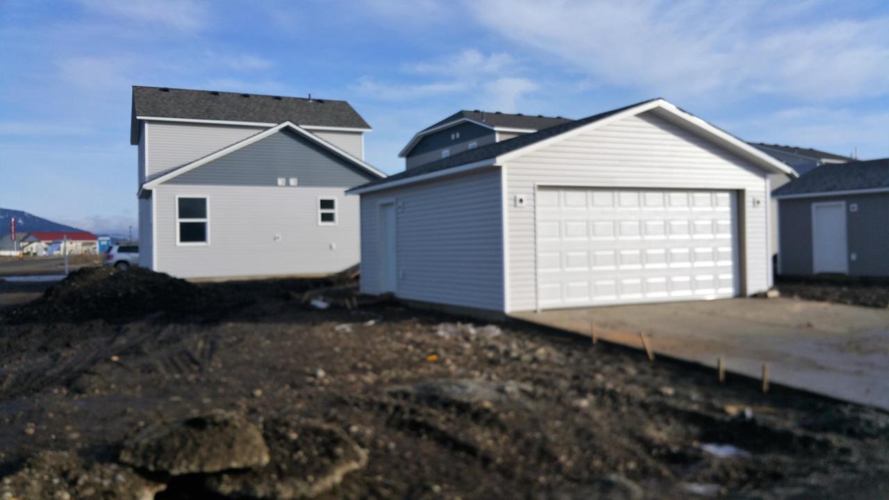 12214 Wellington Ave - Photo 1