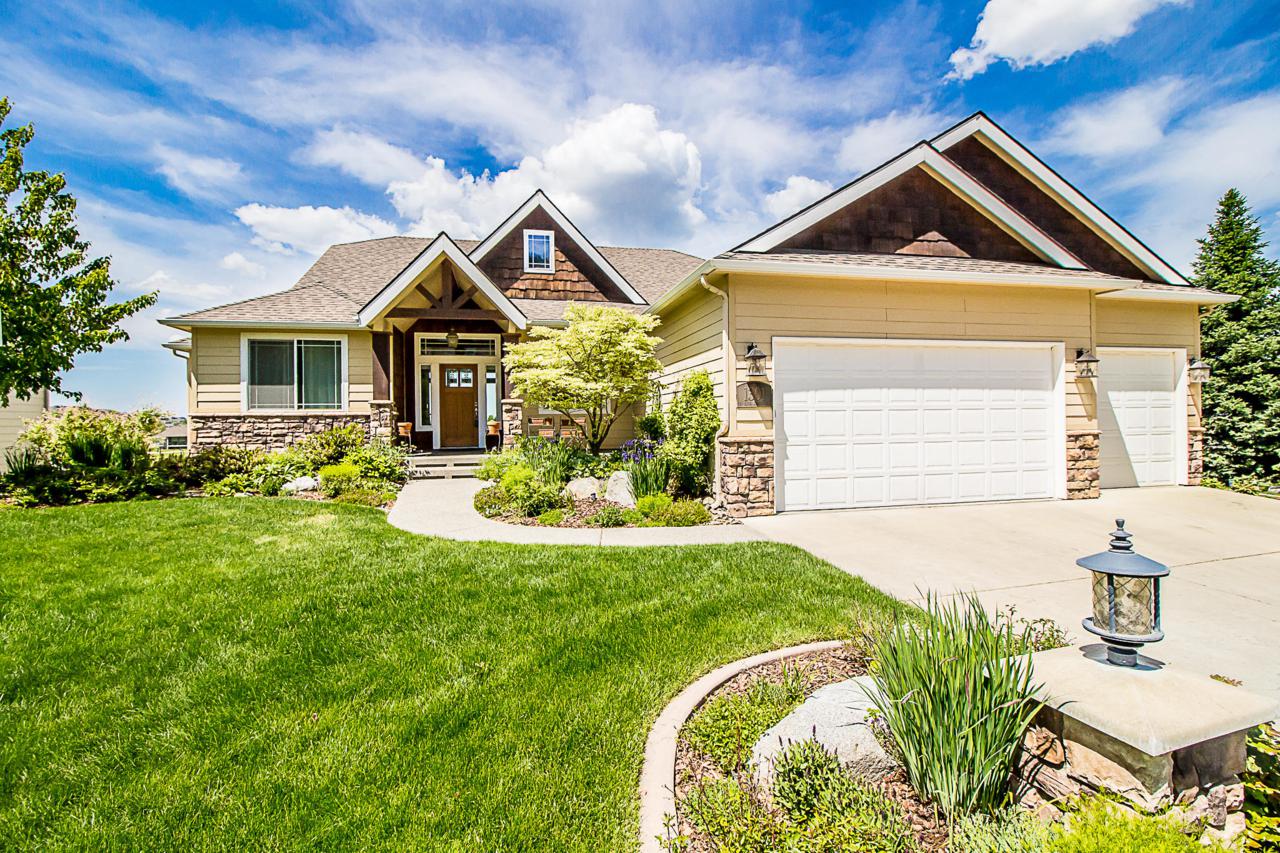 1301 King James Ln - Photo 1