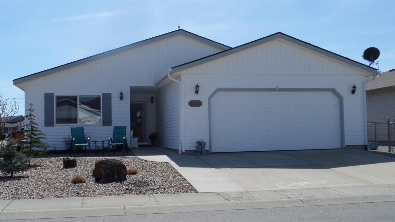 8622 Yosemite St - Photo 1