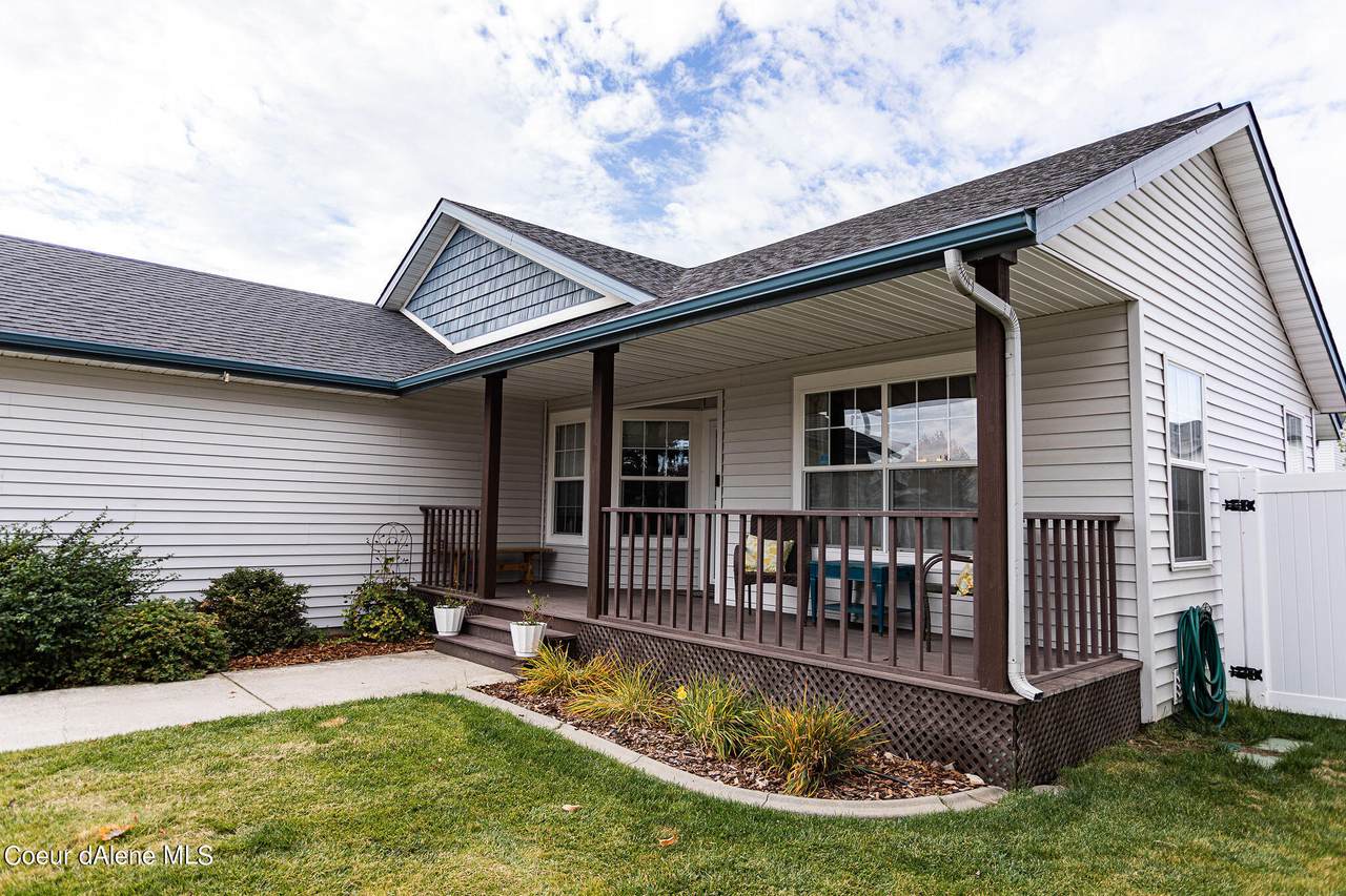 6667 Harris Hawk Ln - Photo 1