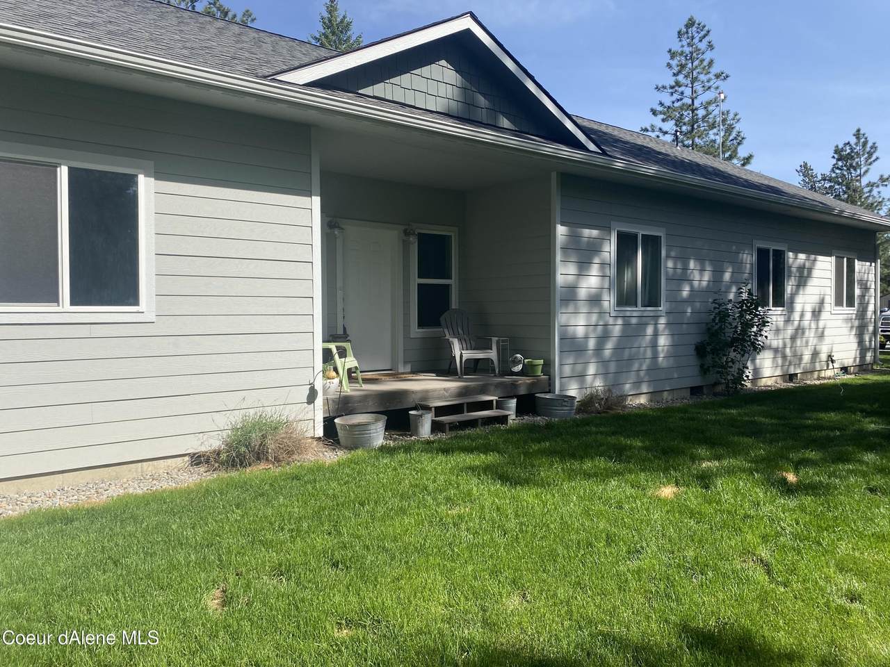 455 Cardinal Ln - Photo 1