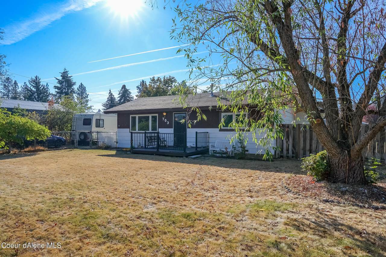 703 15TH Ave - Photo 1