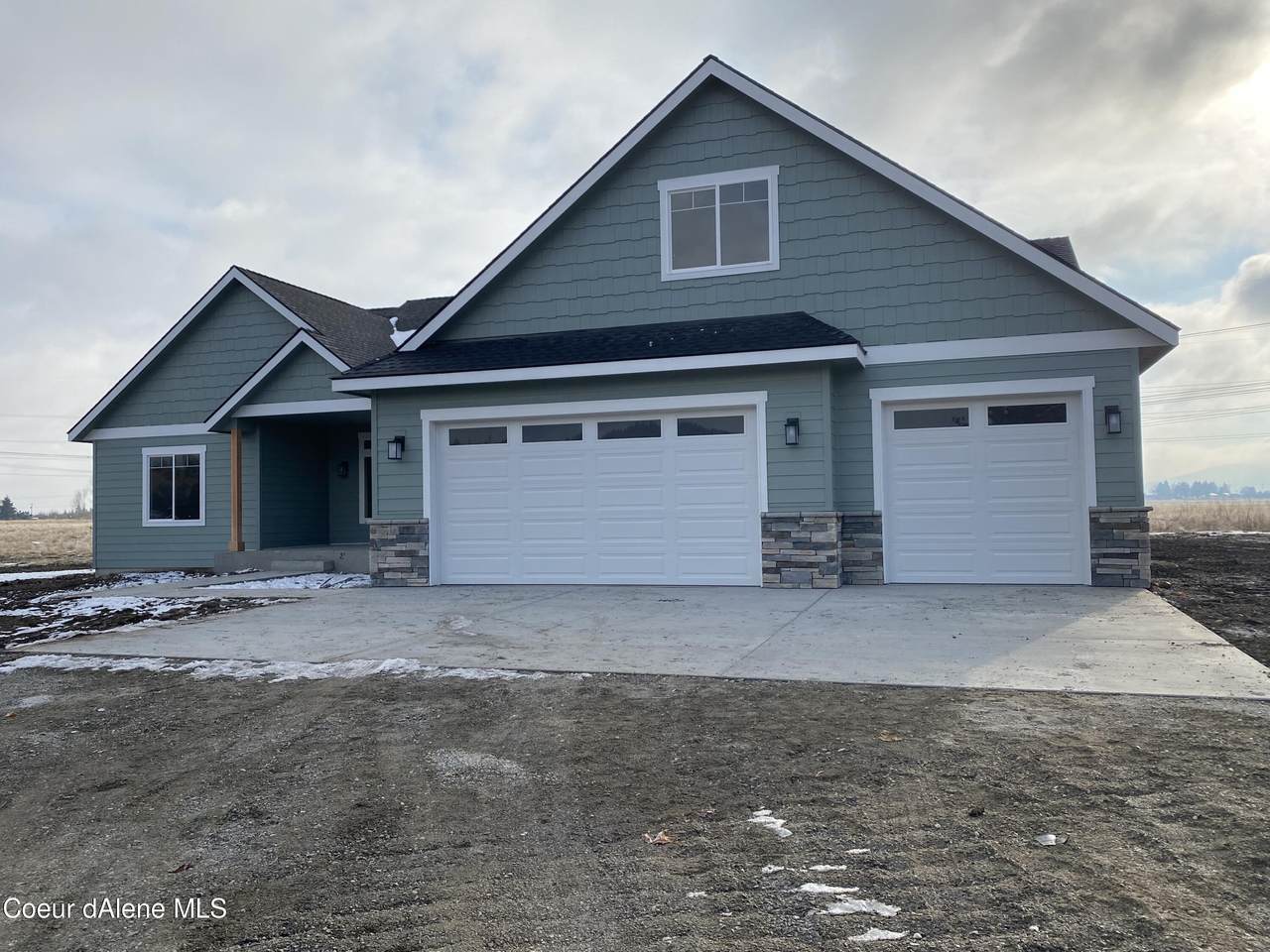 15102 Hayden Ave - Photo 1