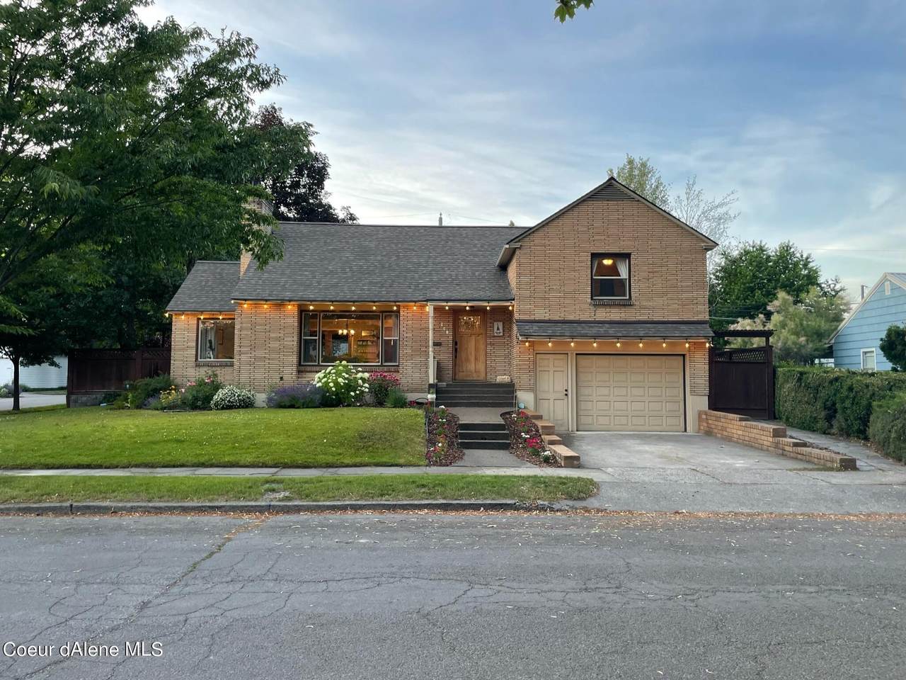 901 Wallace Ave - Photo 1