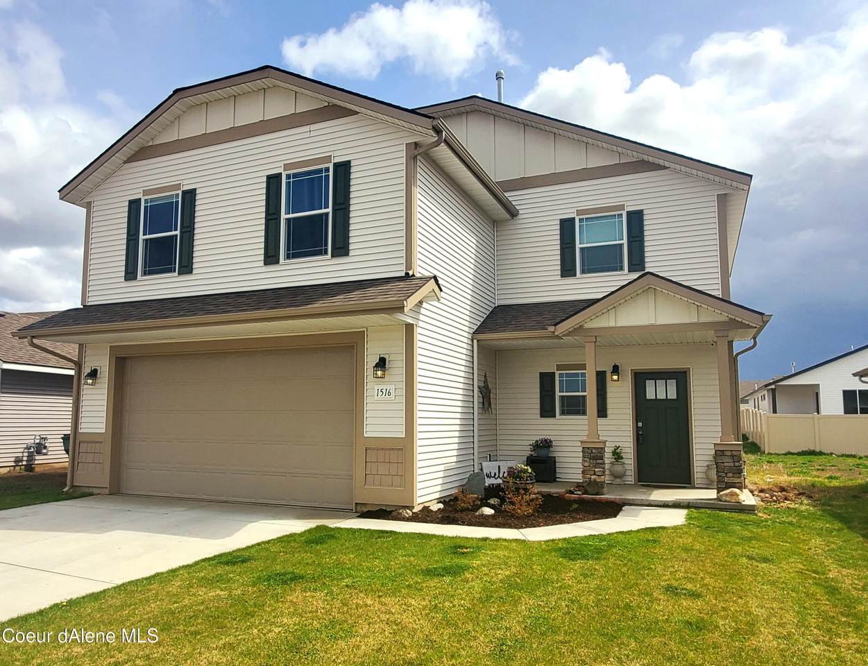 1516 Nooksack Dr - Photo 1