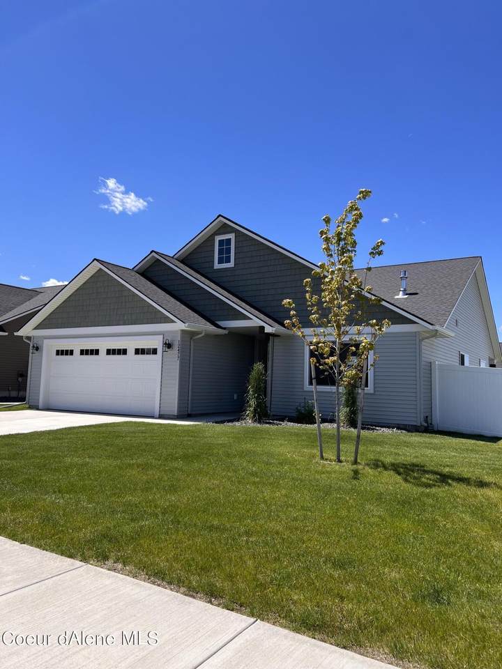 12477 Cavanaugh Dr - Photo 1