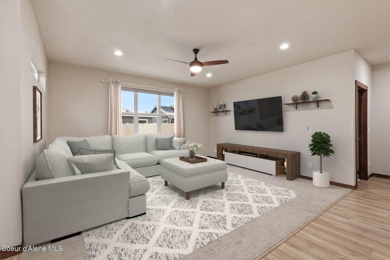 213 Olivewood Ln - Photo 1