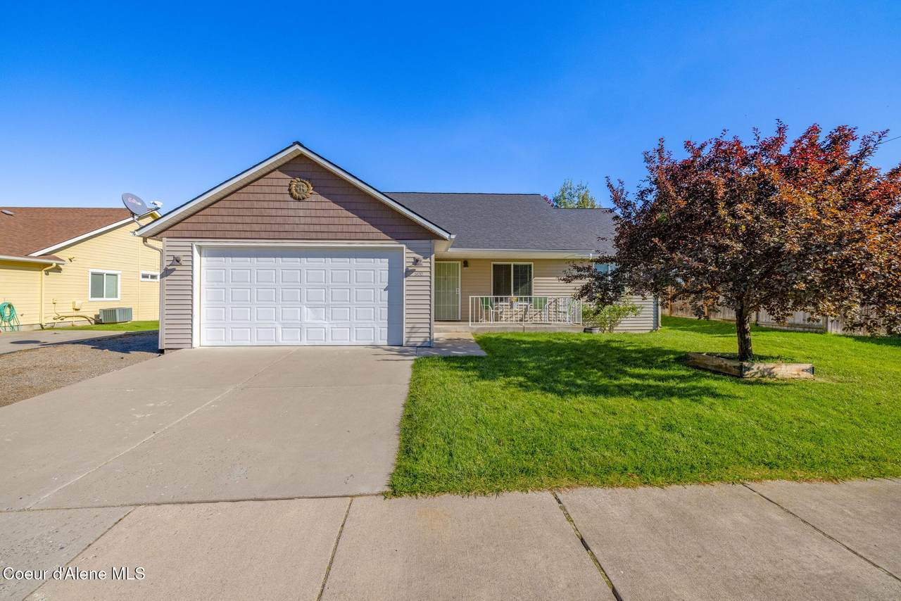 600 Elm Rd - Photo 1