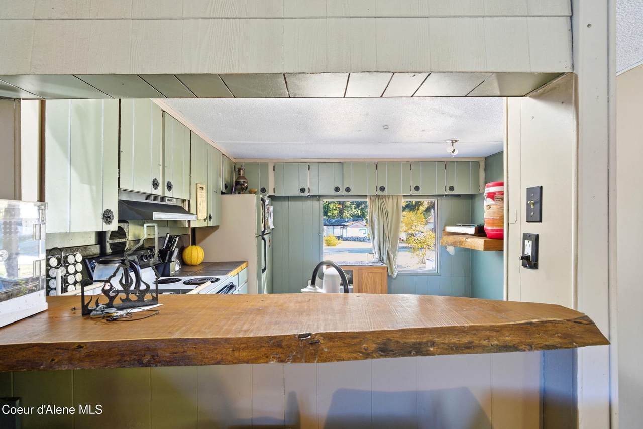 15937 Boise St - Photo 1