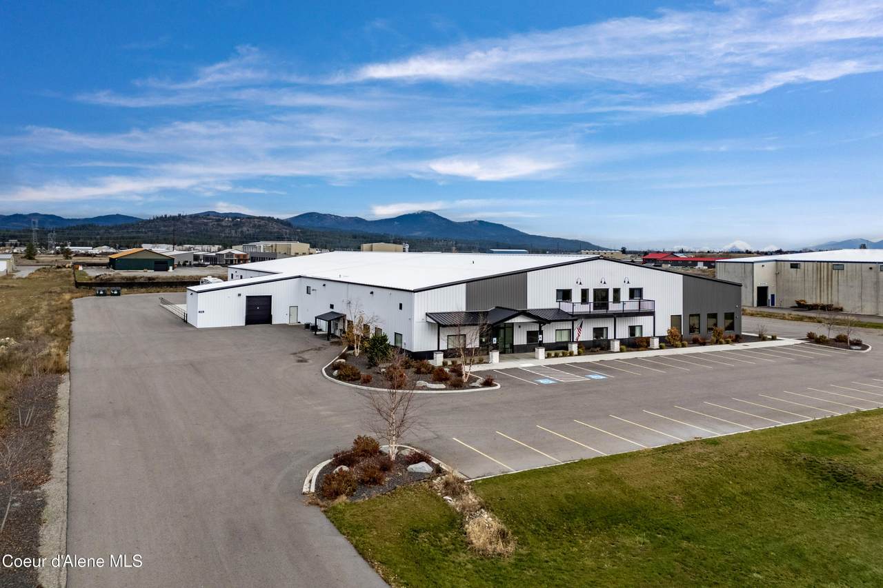 4415 Hargrave Ave - Photo 1