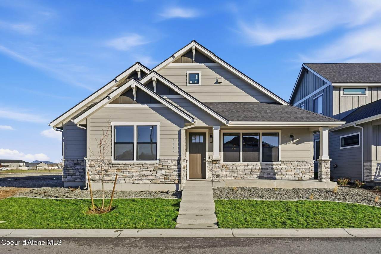 4428 Hide Away Ln - Photo 1