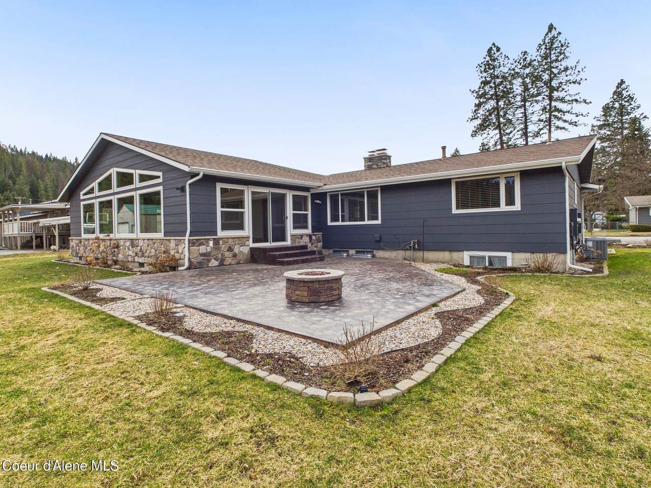 307 Woodland Dr - Photo 1