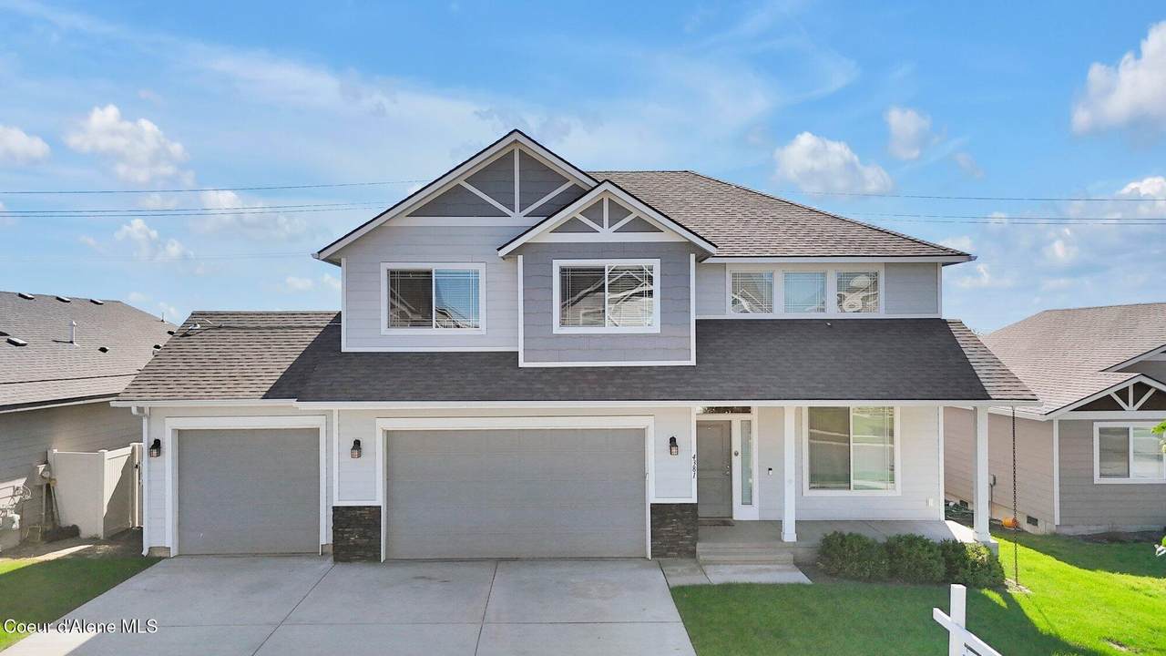 4381 Shelburne Loop - Photo 1