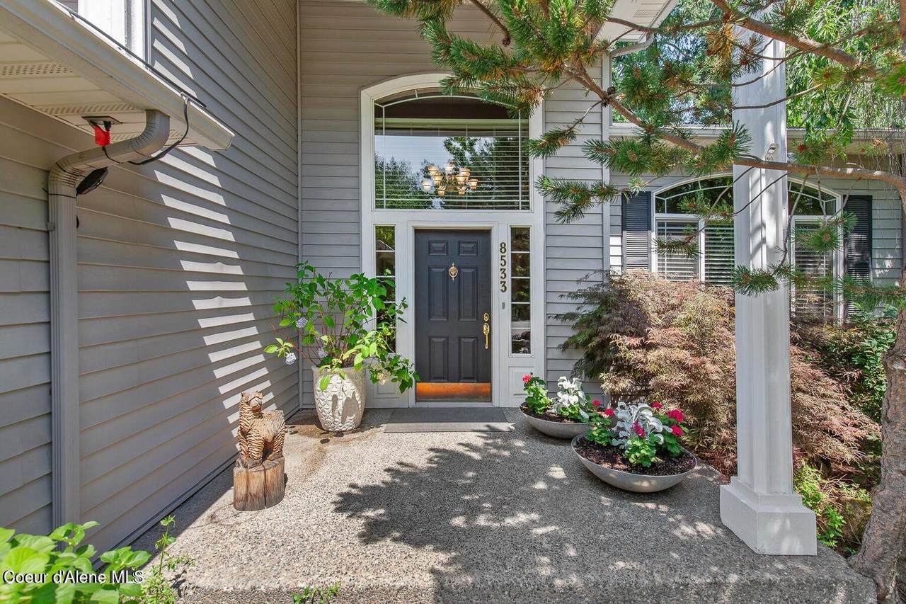 8533 Tartan Dr - Photo 1