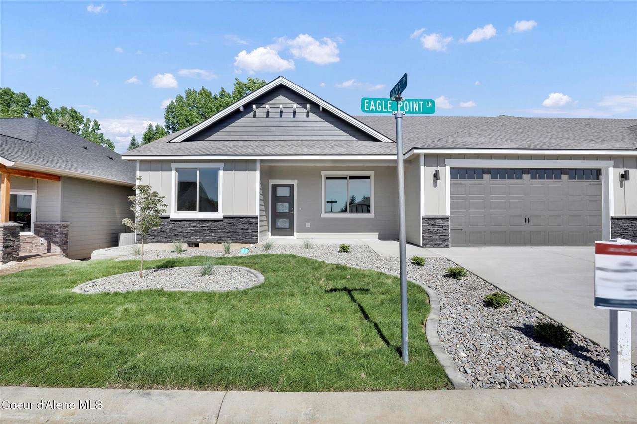 1109 Country Club Dr - Photo 1