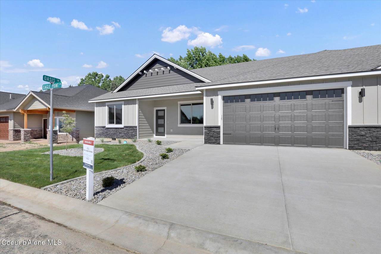 1109 Country Club Dr - Photo 1