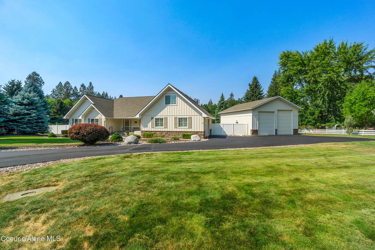 11907 Blue Jay Ct - Photo 1
