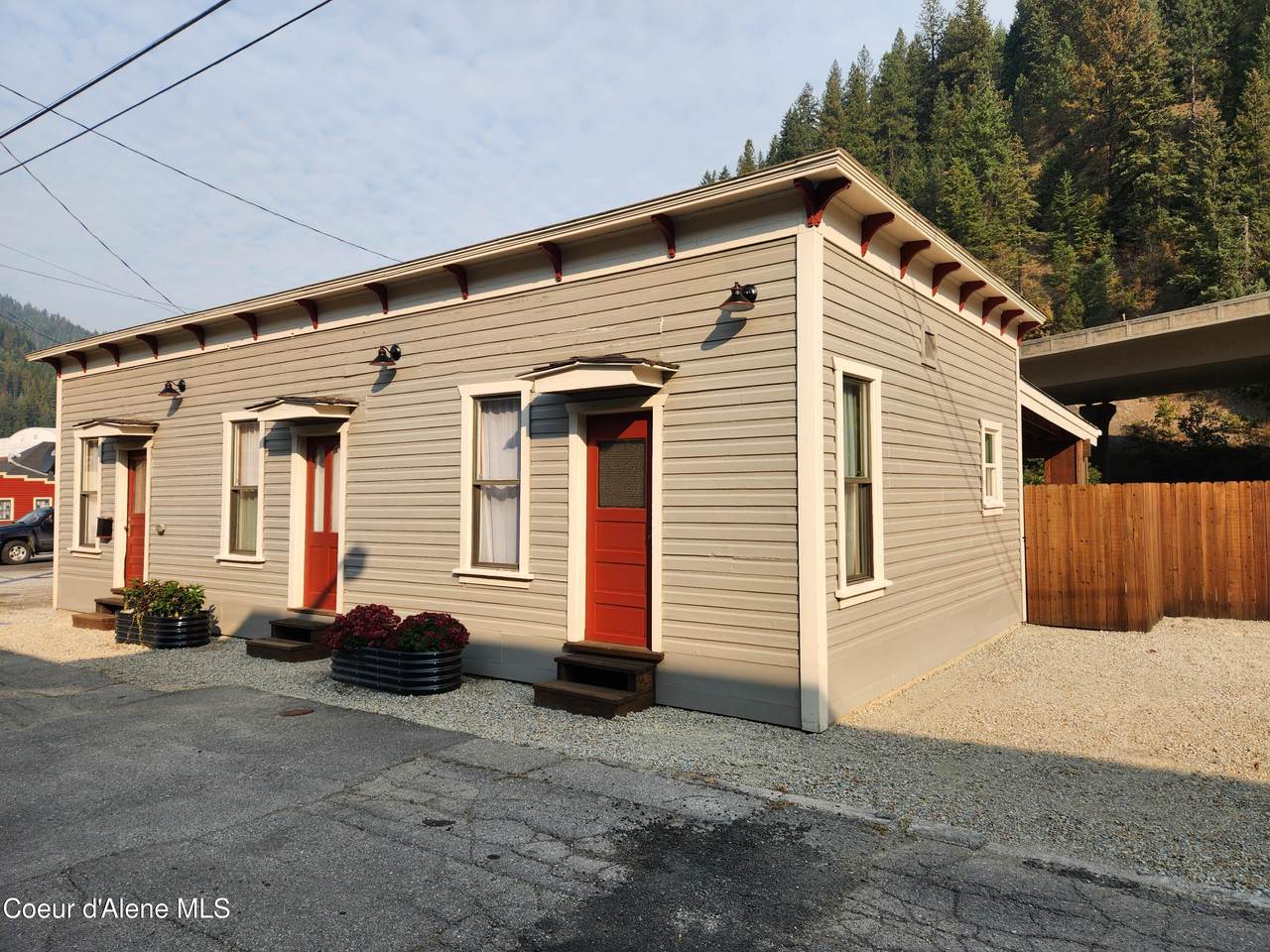 1 Kelly Alley - Photo 1