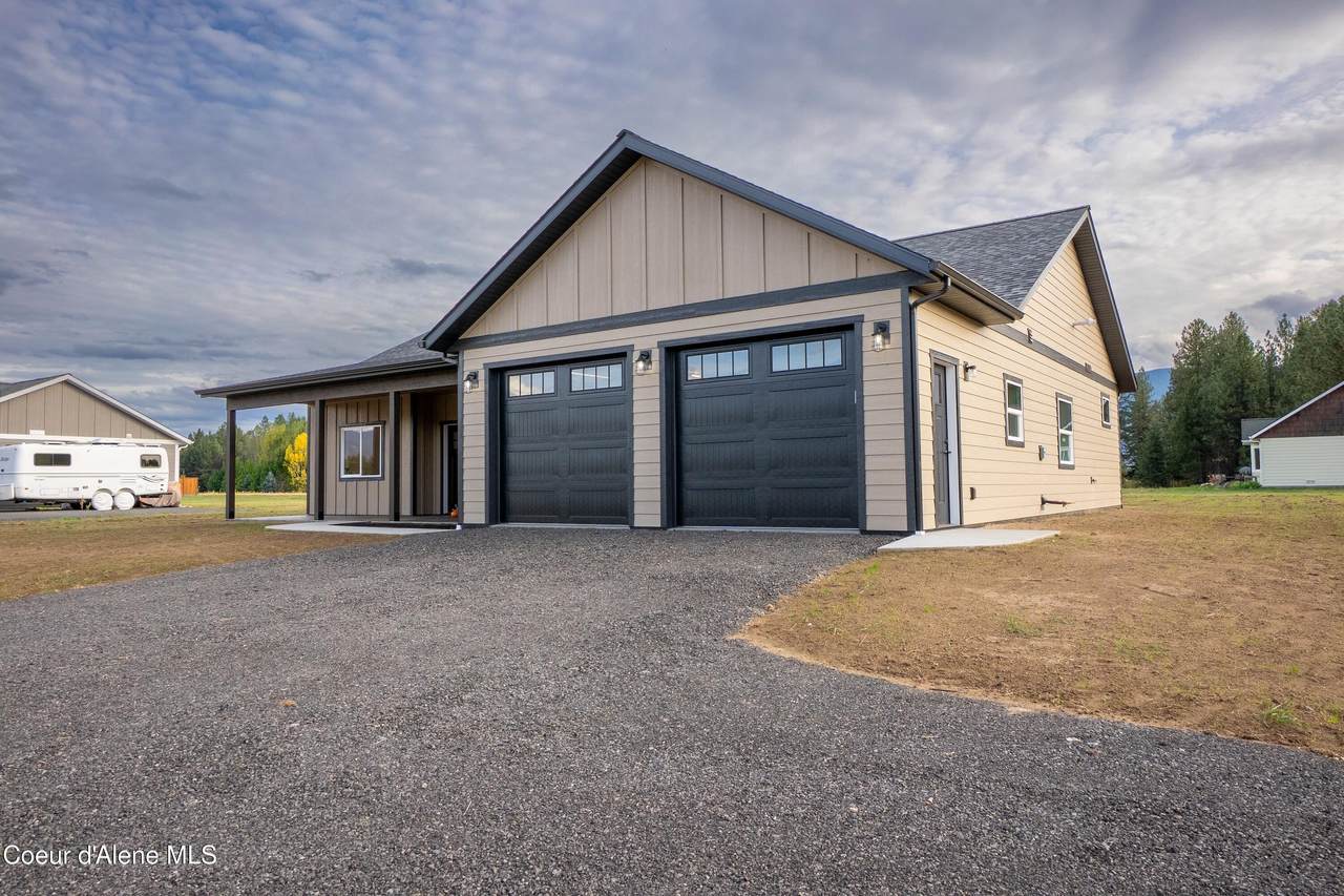 114 Airstrip Rd - Photo 1