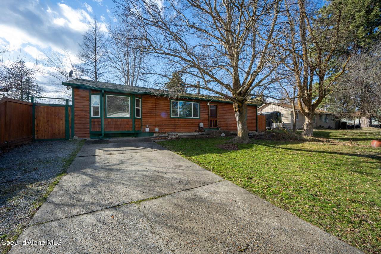 2819 17th St - Photo 1
