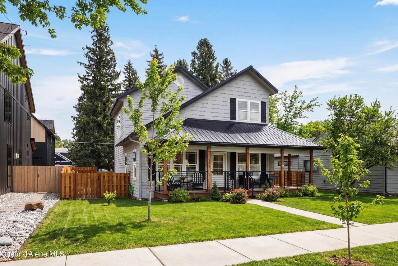 515 Lavina Ave - Photo 1