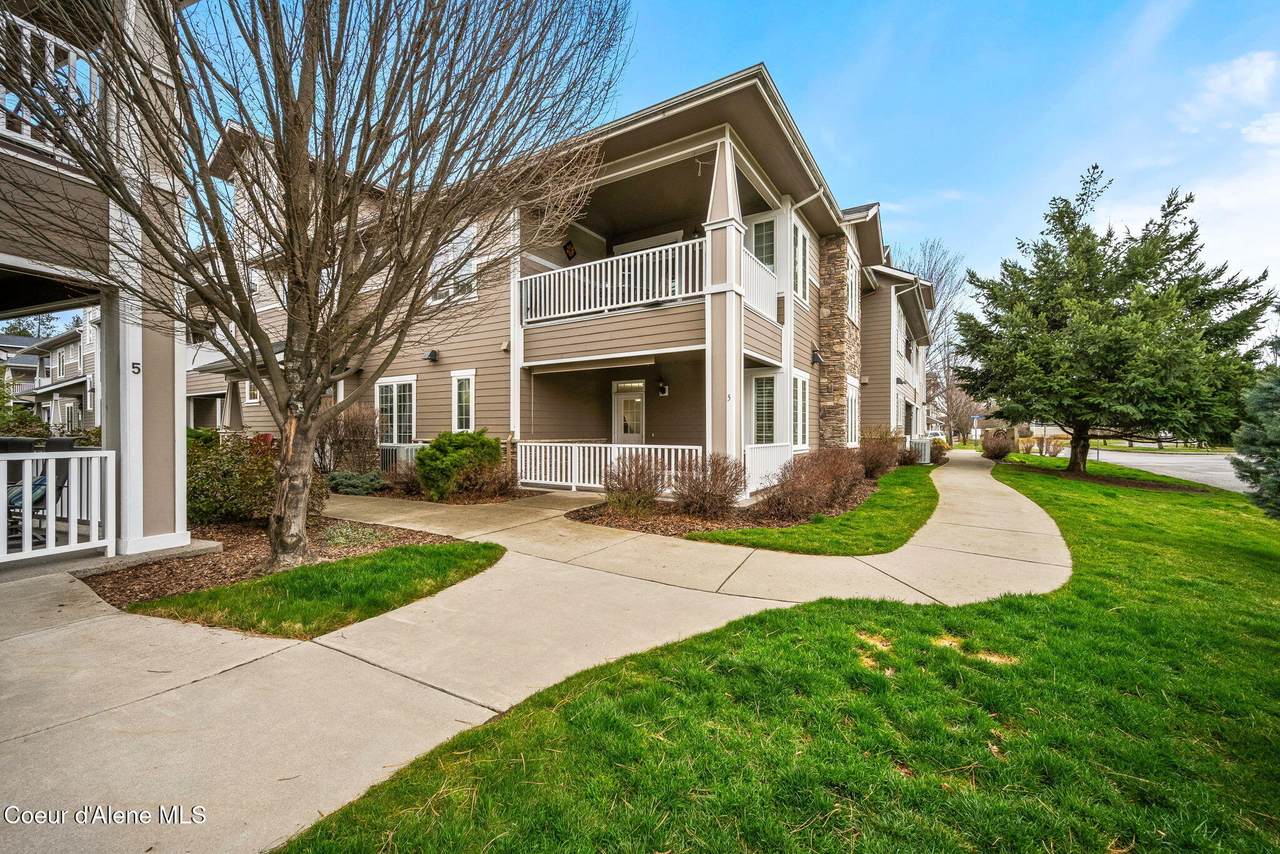 4444 Greenchain Loop - Photo 1