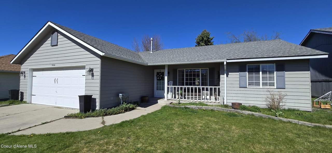 906 Glacier Peak Dr - Photo 1