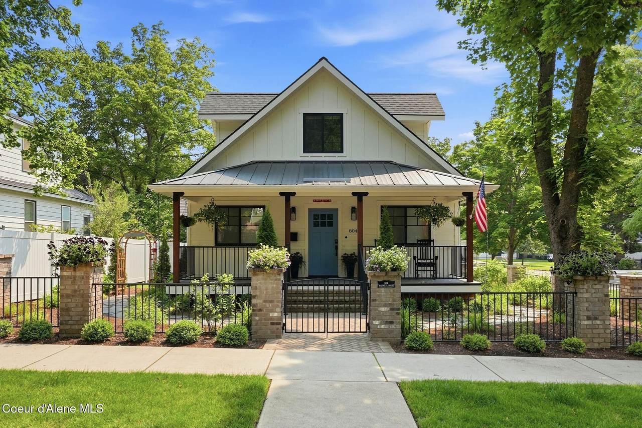 804 Wallace Ave - Photo 1