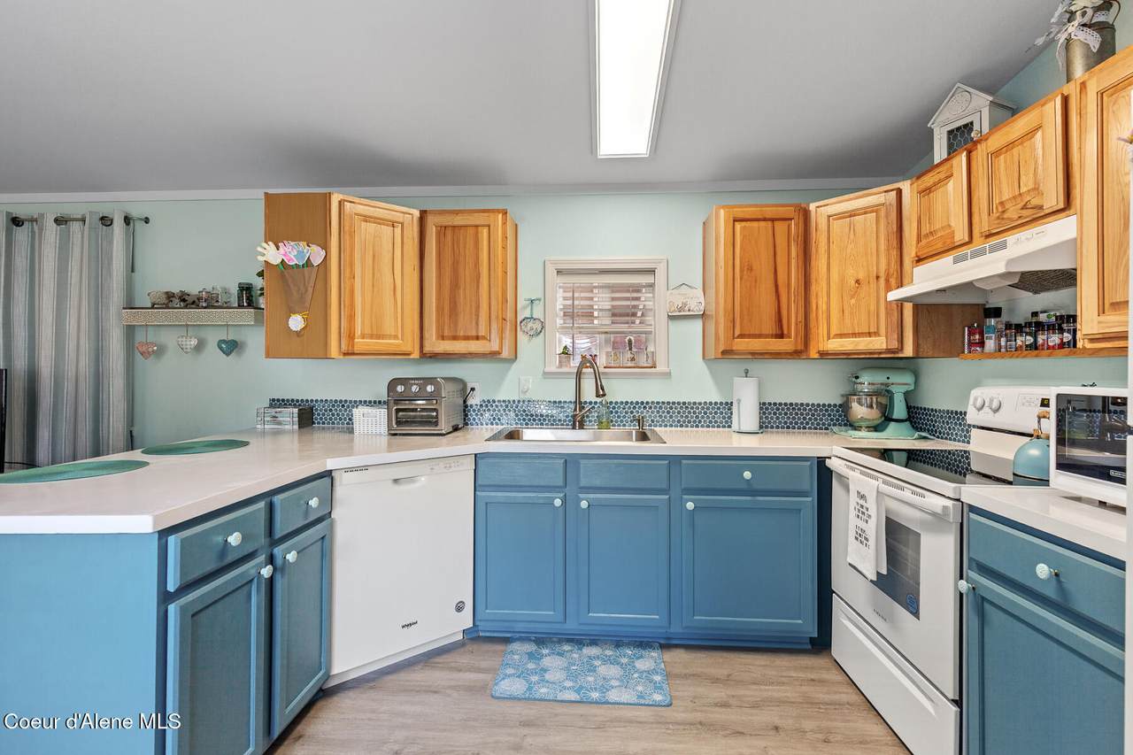 1741 Windsor Ave - Photo 1