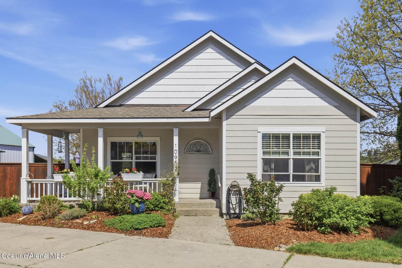 10957 Danielle Rd - Photo 1