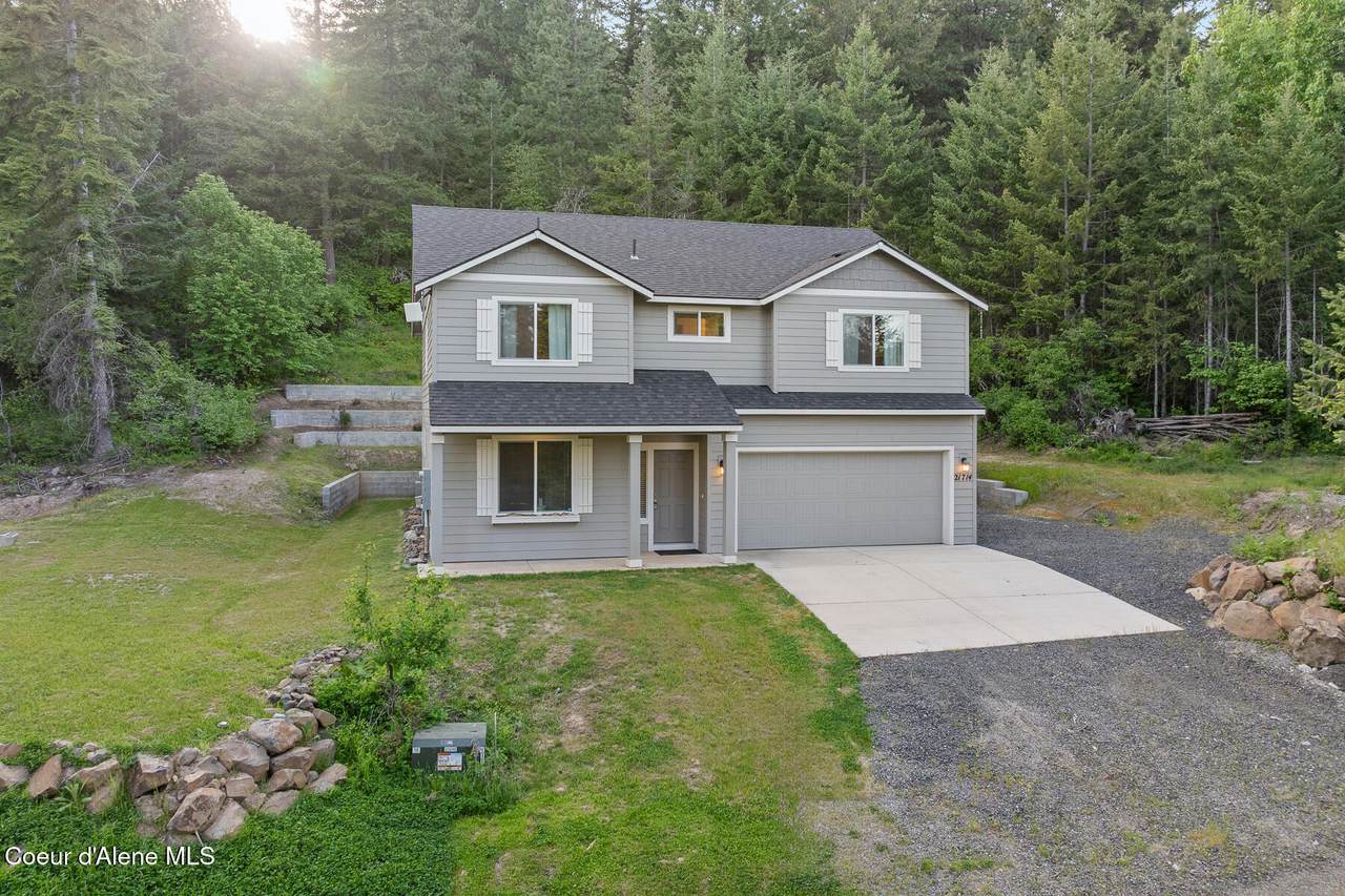 21714 Lakeview Dr - Photo 1