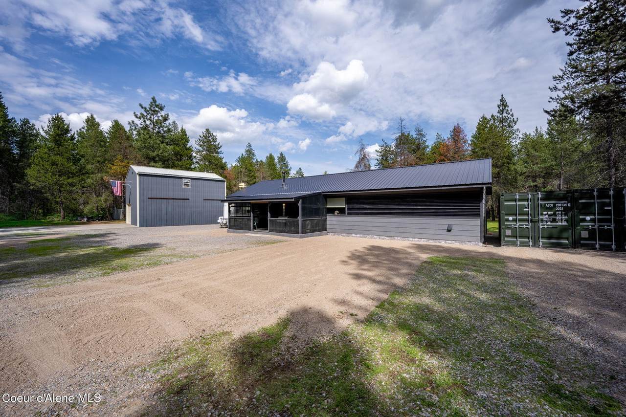 7777 Kelso Lake Rd - Photo 1