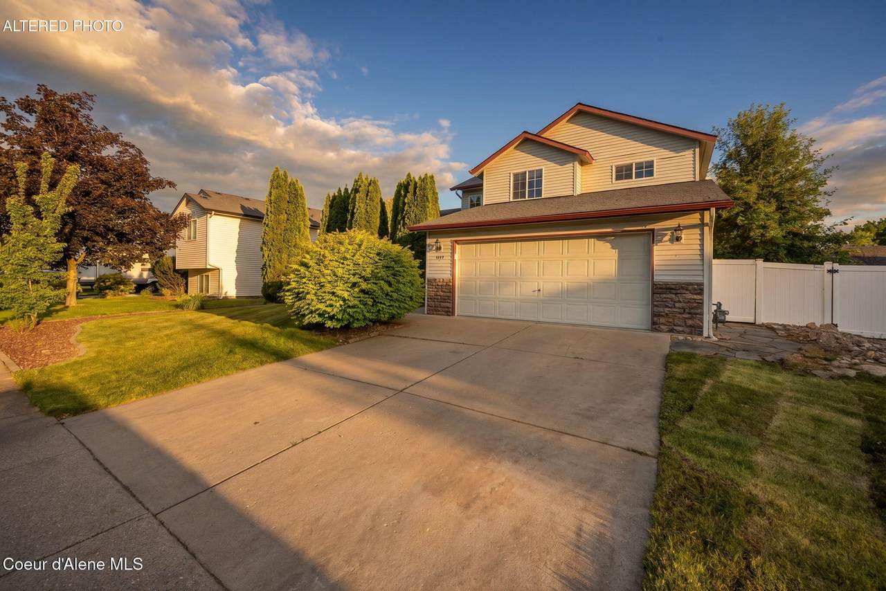 2473 Bunchgrass Dr - Photo 1