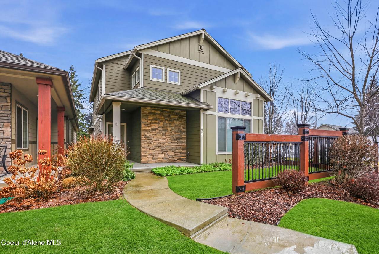 1274 Grove Way - Photo 1