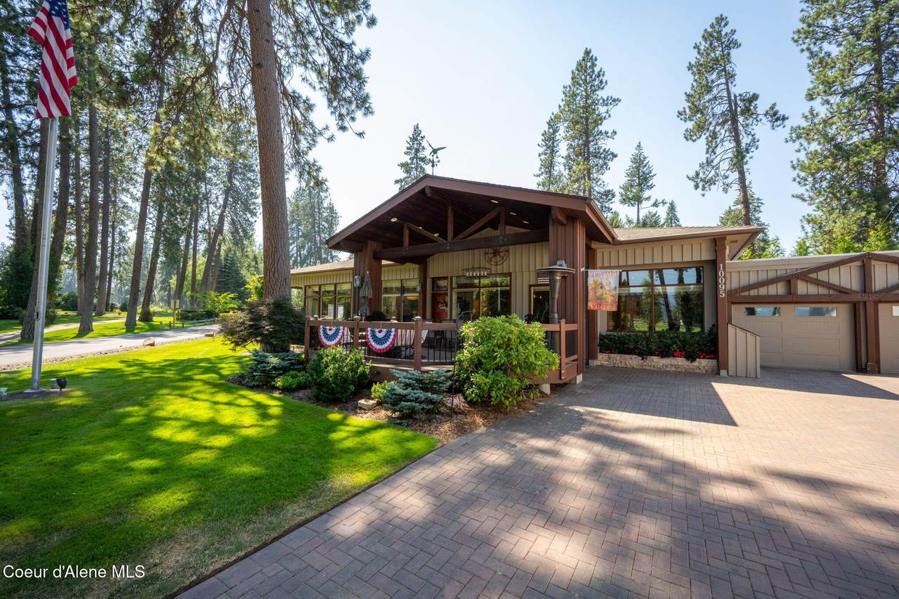 10095 Pines Rd - Photo 1