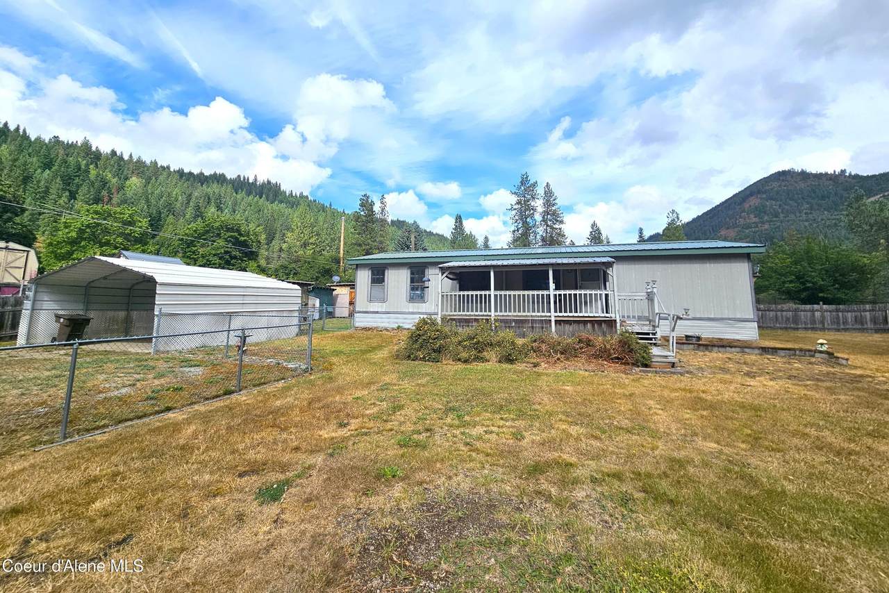 122 2nd Ave - Photo 1