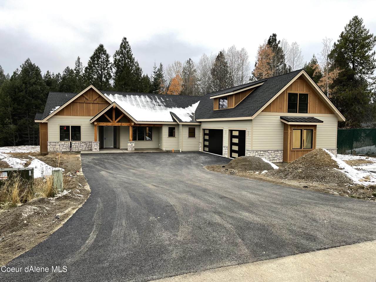 11733 Blue Jay Loop - Photo 1