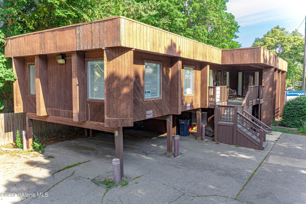 102 4th Avenue - Photo 1