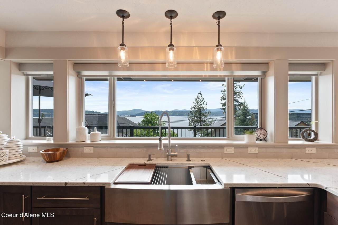 2406 Silver Beach Rd - Photo 1