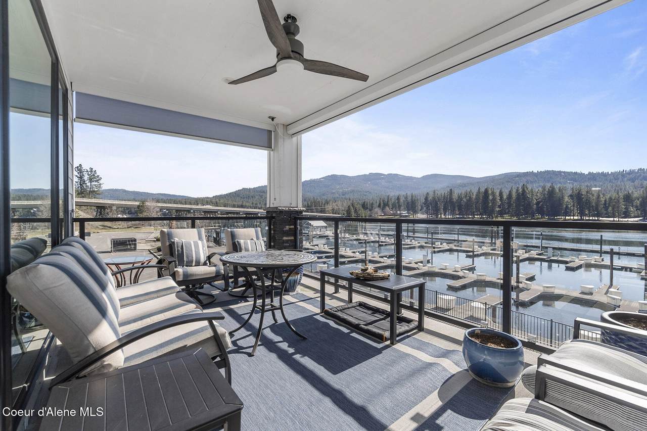 447 Waterside Dr - Photo 1