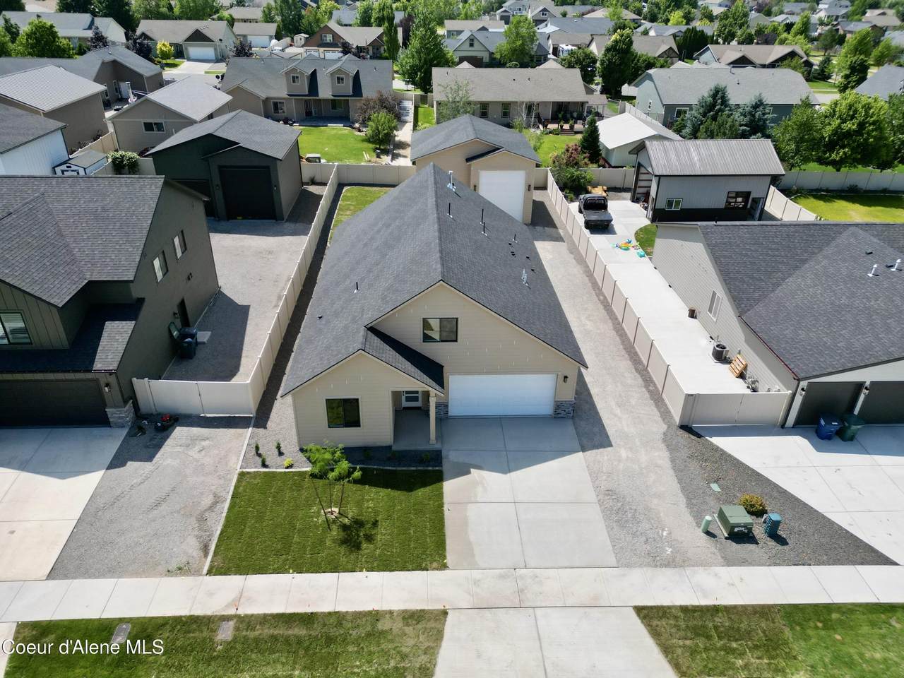 6696 Portrush Dr - Photo 1