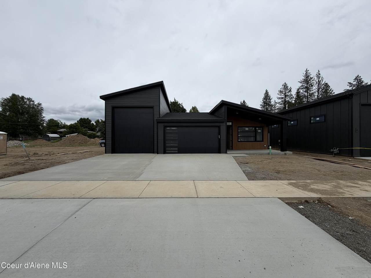 11005 36TH Dr - Photo 1