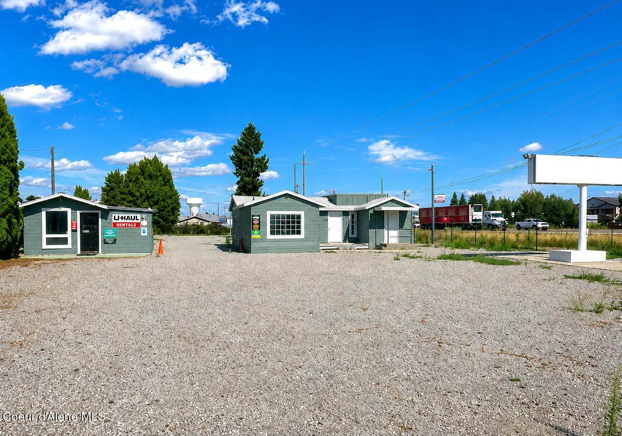 401 Dakota Ave - Photo 1